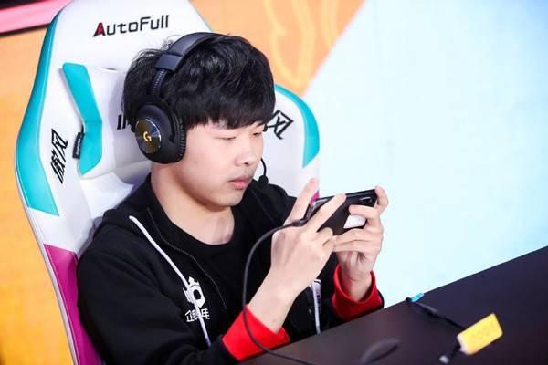 瓶子爆料ag转会期最新消息,最新爆料揭秘转会动态 第3张 瓶子爆料ag转会期最新消息,最新爆料揭秘转会动态 第3张